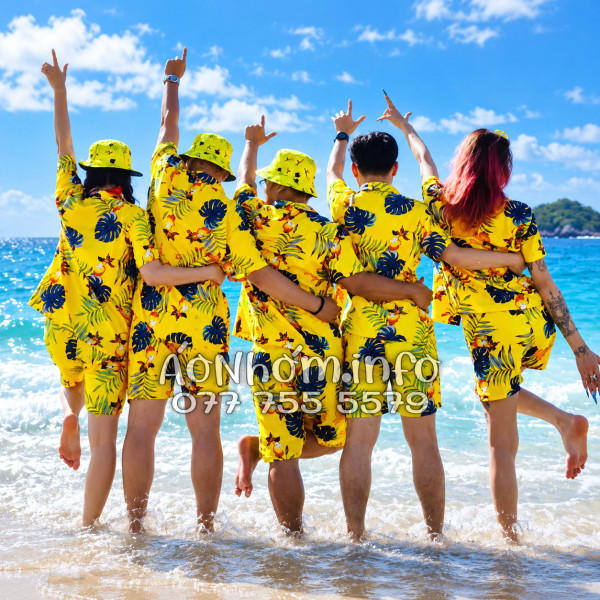 Bộ Áo Quần Nhóm Đi Biển Họa Tiết Trái Đào Vàng Tropical