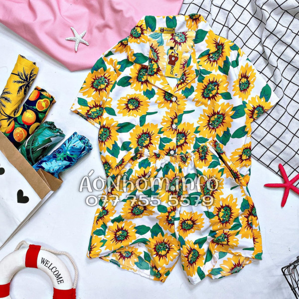 Bộ Áo Quần Nhóm Đi Biển Hoa Hướng Dương Trắng Tropical